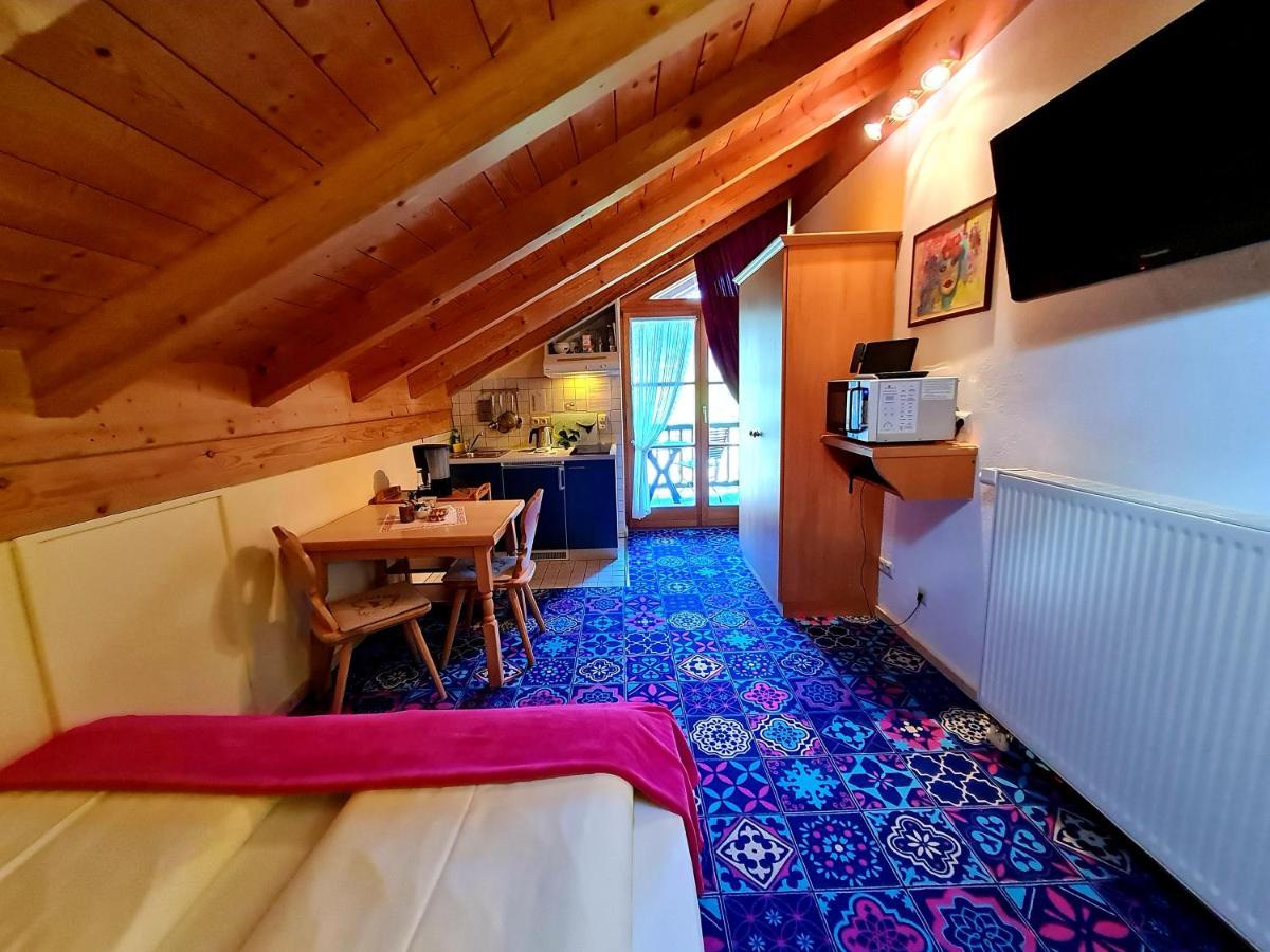 Appartementhaus „die Kuh Am See“ Апартаменты *